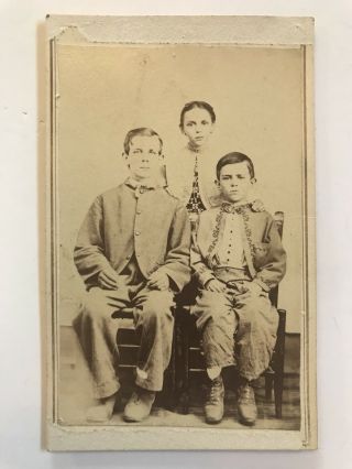 Rare Antique Civil War Confederate? Child Soldier With Siblings Cdv Photo