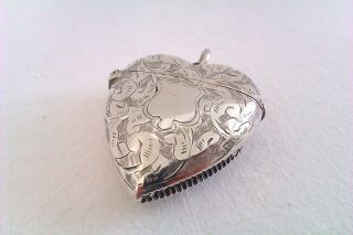 Rare & Beautifully Engraved Solid Silver Heart Shape Victorian Vesta Case 1898