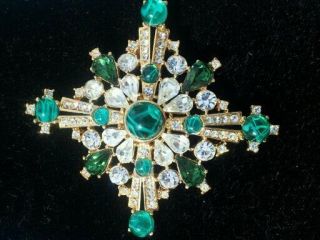 Vtg Rare,  Phenomenal Signed Trifari Regal Brooch W Flawed Emerald Cabs & R/s