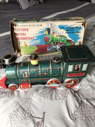 Modern Toys Japan Vintage Antique Western Tin Toy Train Locomotive