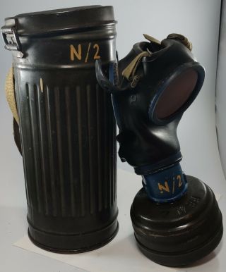 Ww2 German Army Gas Mask &canister Complete Rare Vintage World War 2