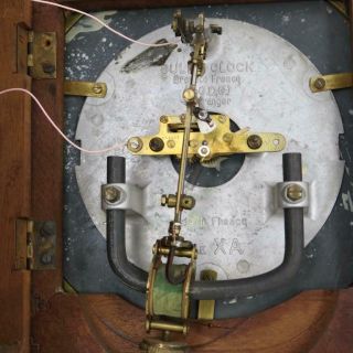 RARE BULLE CLOCK with SMALL 8 
