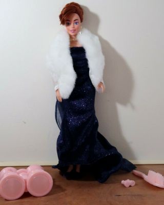 Anastasia Paris Elegance Doll 1997 - Rare Out Of Box