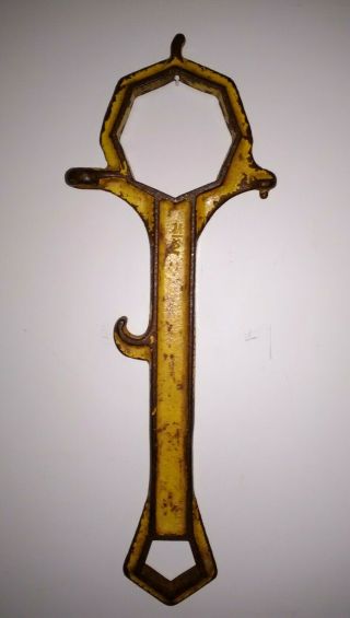 Antique Vintage Firemen Fire Hydrant Tool Water Utilities Valve Wrench Key
