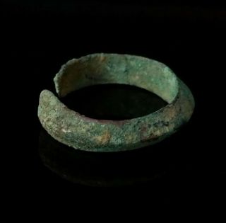 Ancient Viking Norse Bronze Bracelet With Serpent Terminals Rare Ca 900 - 1000ad