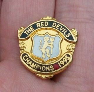 Manchester United The Red Devils Champions 1993 Vintage Crest Pin Badge Rare Vgc