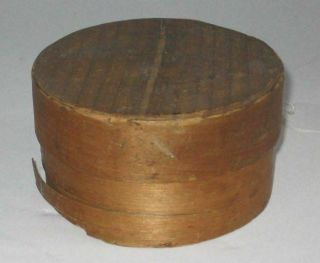 19th Century Small Round Shaker Wood Tacked Pantry Box With Lid
