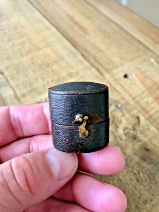 Small Leather Antique Ring Box.  Vintage Jewelry Box.  Antique Jewellery Box