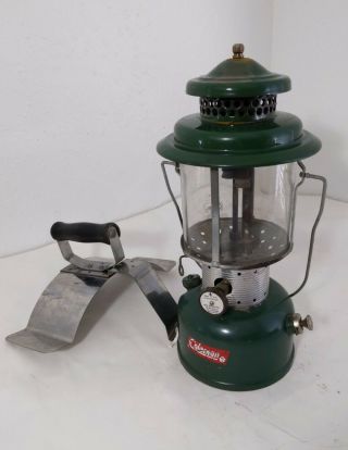 Vintage Coleman 220e Double Mantle Green Lantern With Reflector 4/63