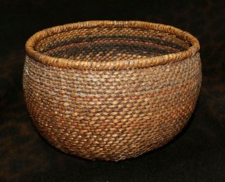 A Rare 19th Century Washoe Or Paiute Twined Utility Basket 5 " H X 8.  25 " D