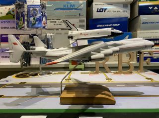 1:200 Antonov An - 225 With Space Shuttle Cccp Wooden Very Rare