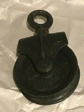 Vintage Antique Old Metal Cast Iron Barn Pulley - Black In Color/weathered/heavy