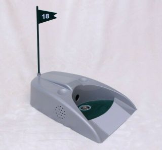 Golf Putting Cup Automatic Return Battery Powered W/ Sounds - 18th Green - Rare