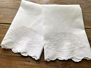 2 Vintage Crisp White Linen Guest Hand Towels Embroidered Figural Design 16x22