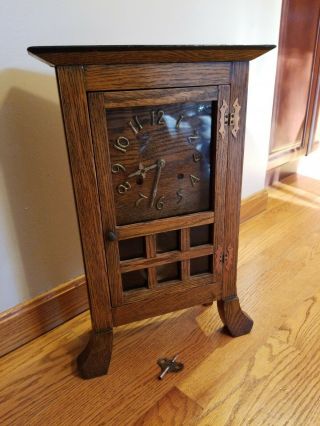 Rare Vintage Mission Style Oak Mantle Clock Wind Up Pendulum Chime With Key