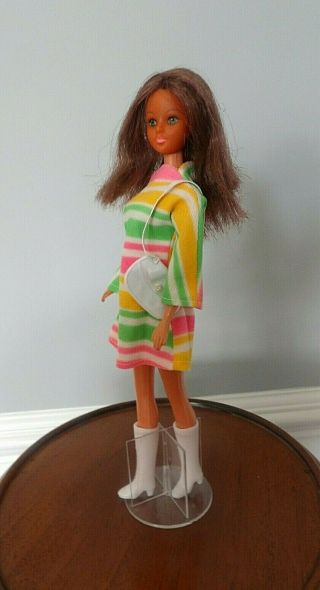 Vintage Barbie Tnt Clone Durham Doll In Hong Kong Outfit With White Boots Purse