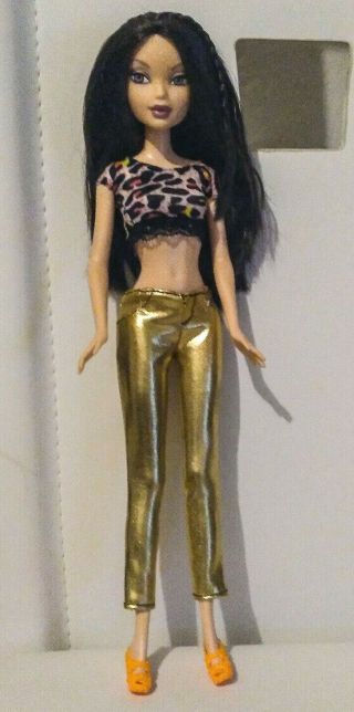 My Scene Barbie Doll.  Nolee With Black Hair & Purple Eyes.  Mattel 1999