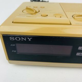Vintage Sony Dream Machine FM/AM Digital Clock Radio ICF - C2W 3