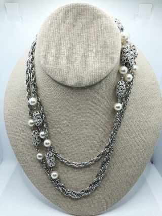 Filigree Lady Pearl & Silver Tone Station Chain Necklace Sarah Coventry Vintage