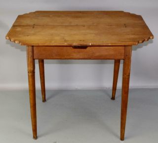 Rare 18th C Ma Queen Anne Button Foot Tavern Table The Best Scalloped Maple Top