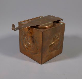 RARE ANTIQUE ARTS AND CRAFTS NEWLYN COPPER INKWELL DECORATED WITH FISH C.  1910 2