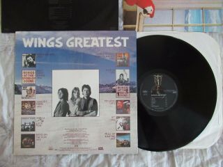 Beatles VERY RARE 1978 PAUL McCARTNEY WINGS GREATEST HITS LP SW / NM RARE STKR 3