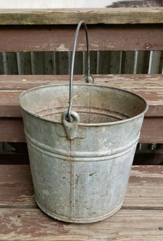 Vintage Primitive Farmhouse Patina Galvanized Tin Metal Bucket & Handle 9.  5 "