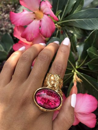Yves Saint Laurent Ysl Arty Ring Rare Love Pink Magenta Gold Tone Size 6