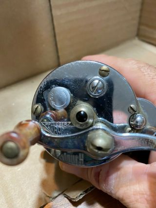 Vintage Pflueger Akron Bait Casting Reel 1893l Made In Usa