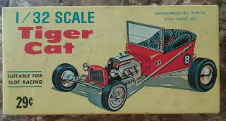 Rare Vintage Palmer Plastics 1/32 Scale " Tiger Cat " Model Incomplete