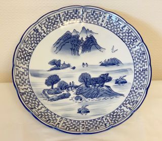 Vintage Large Chinese Porcelain Blue And White Plate 14 Ins Diameter