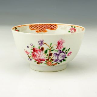 Antique Chinese Porcelain - Oriental Flower Decorated Tea Bowl