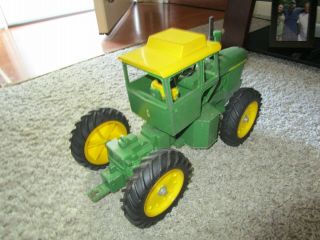 John Deere Farm Toy 7520 4WD Rare Find 2