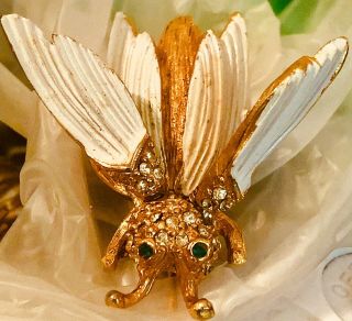 Vintage Pauline Rader Bee Brooch White Wings Crystals Trembler Signed 1960s Rare