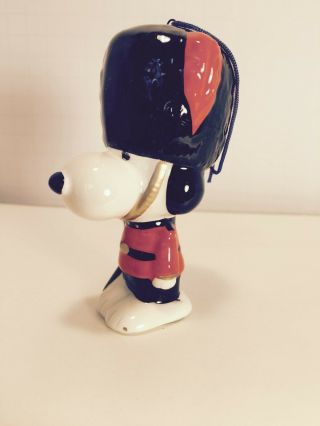 Vintage Peanuts Snoopy " Royal Guard " Ceramic Figurine Rare 1966