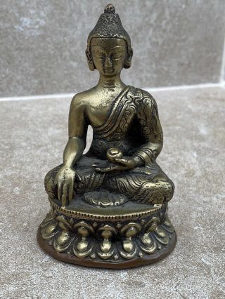 Fine Antique Tibetan Gilt Bronze Seated Buddha Figure / Statue