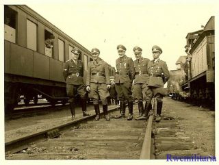 Port.  Photo: RARE German Elite Sicherheitsdienst Polizei Officers by Trains 3