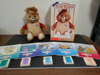 Worlds Of Wonder Teddy Ruxpin W/box 5 Books And Cassettes Rare