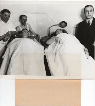 Rare 1935 Post Mortem Photo Of Outlaws Ma Barker & Son Fred Killed By Fbi