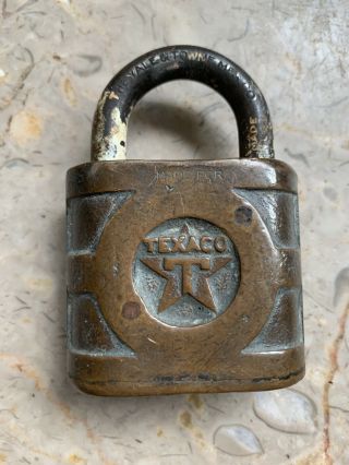 Rare Texaco Oil Company Yale Logo Old Padlock Lock W/ Key Vintage