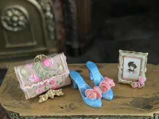 Vintage Miniature Dollhouse Artisan Ladies Decor & Accessories Shoes Frame Bag