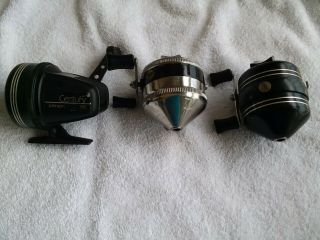 (3) Vintage Fishing Reels (2) Zebco 33 - 300 (1) Centry Johnson 225 All In Good