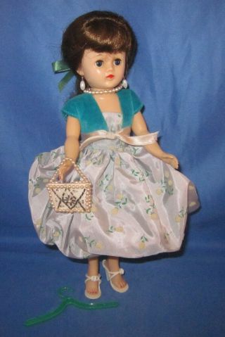 Vintage Vogue Jill 10.  5 Inch Fashion Doll With Tagged Outfit