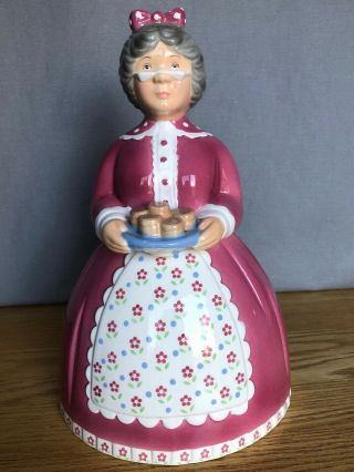 Vintage Granny/grandma Cookie Jar Pink & White W/ Flowered Apron - Rare