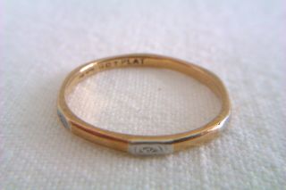 Extremely Rare & 9ct Gold & Platinum Ladies Wedding Ring Circa 1899