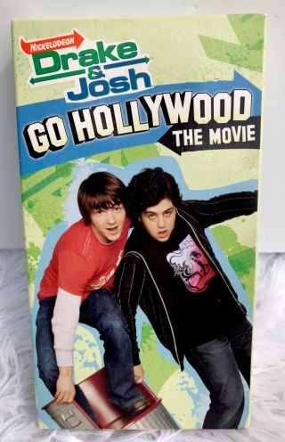 Drake & Josh Go Hollywood Vhs 2006 Miranda Cosgrove Nickelodeon Very Rare Tape