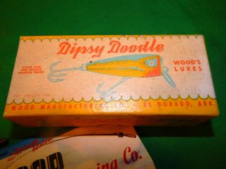 colorful Wood ' s Bait Co.  Dipsy Doodle box & papers w/pearl Deep - R - Doodle inside 3