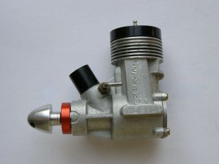Rare Russian Cstkam 2.  5 Glow Engine