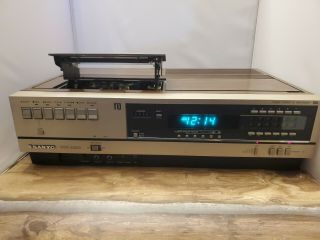 Pristine - Very Rare Sanyo Vcr 4200 Betacord Video Cassette Recorder Bii/iii