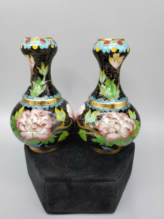 (2) Rare Chinese 3.  5 " Tall Cloisonne Enamel Garlic Bulb Head Peony Bud Vase